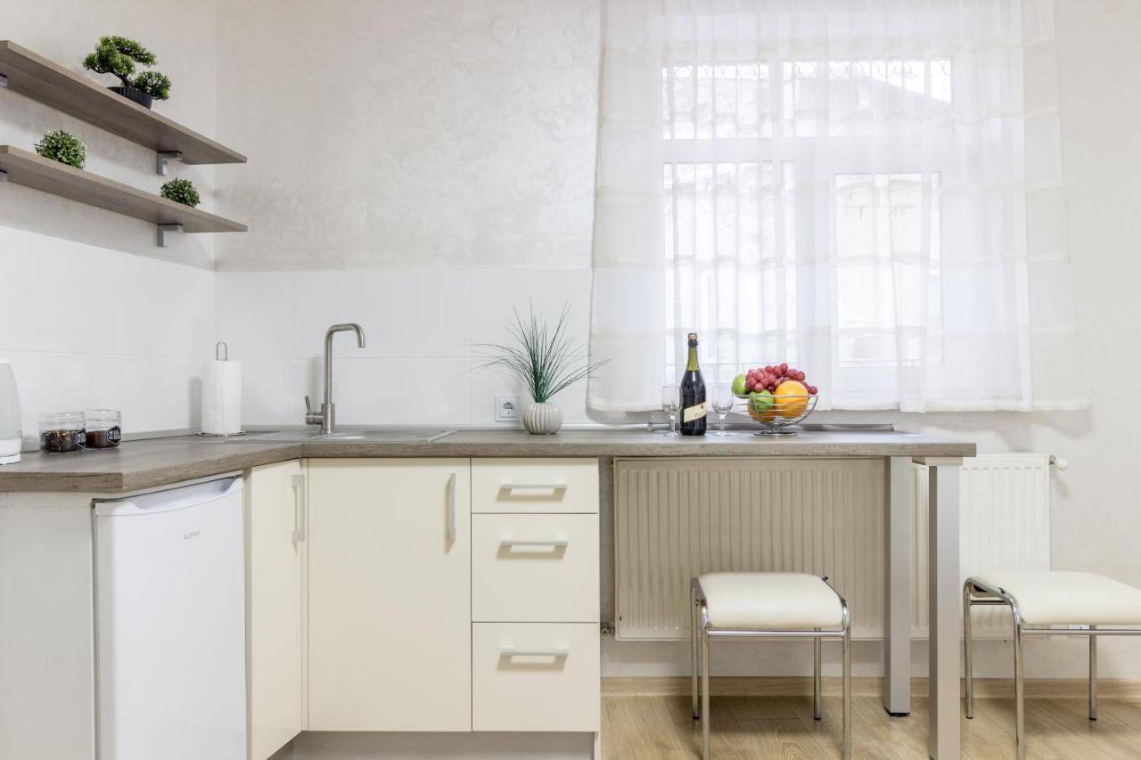 City Center Vip Studio Apartment إلفيف المظهر الخارجي الصورة